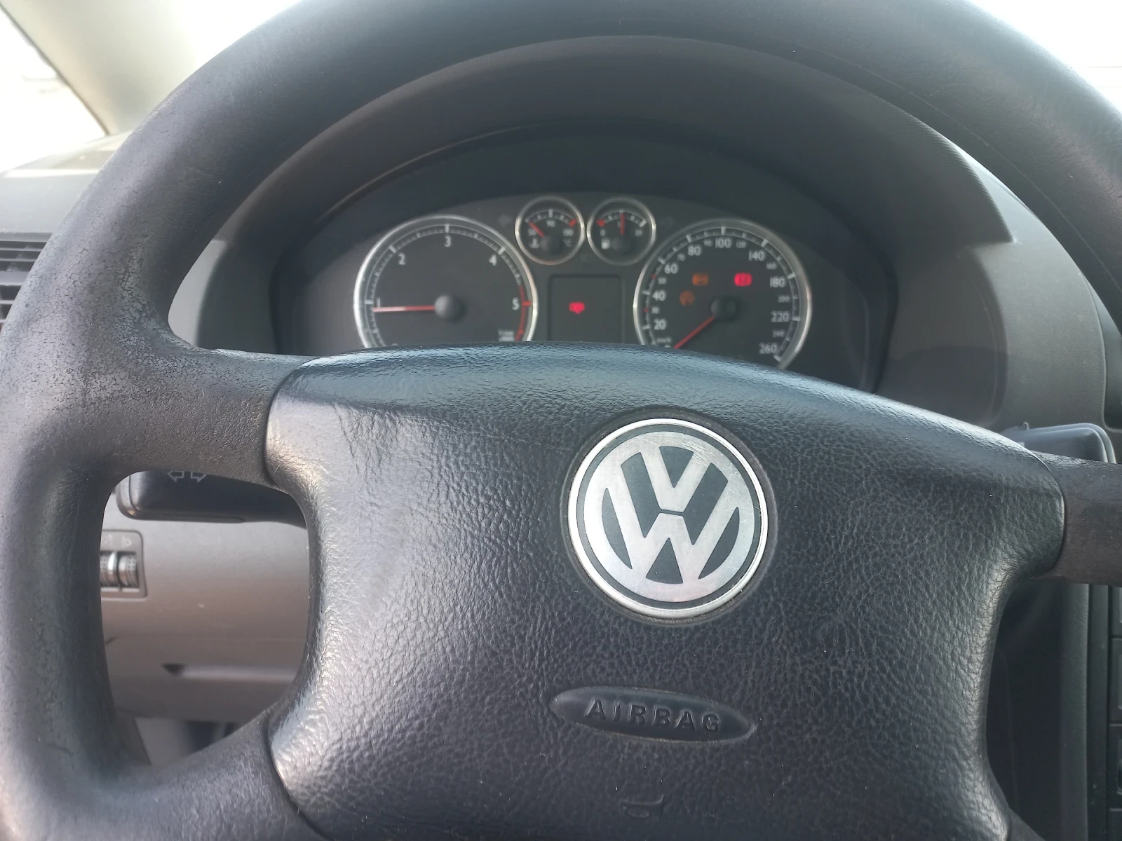 VW Sharan 1, 9 TDI  7местен - изображение 7