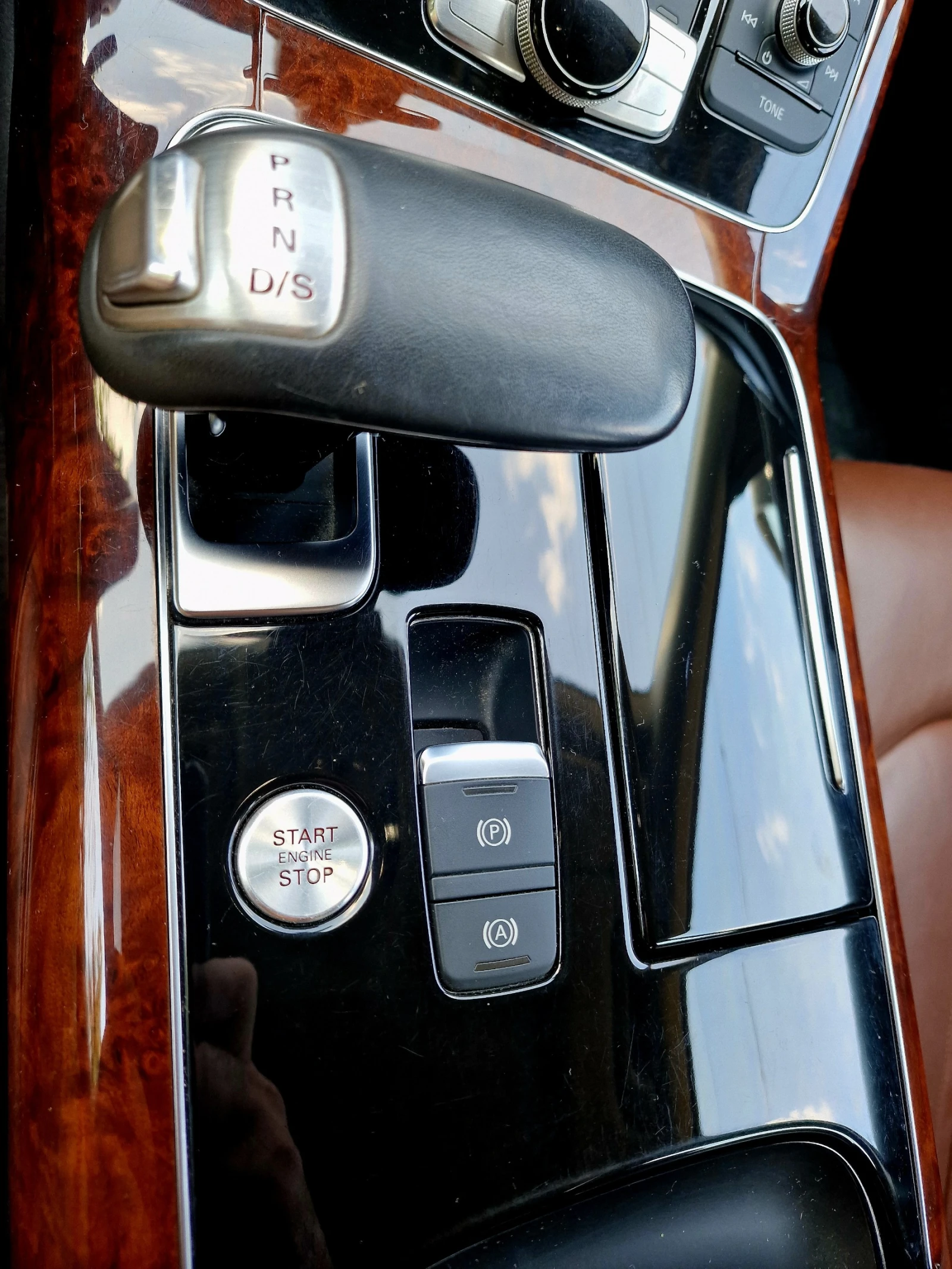 Audi A8, снимка 15 - Автомобили и джипове - 53747737