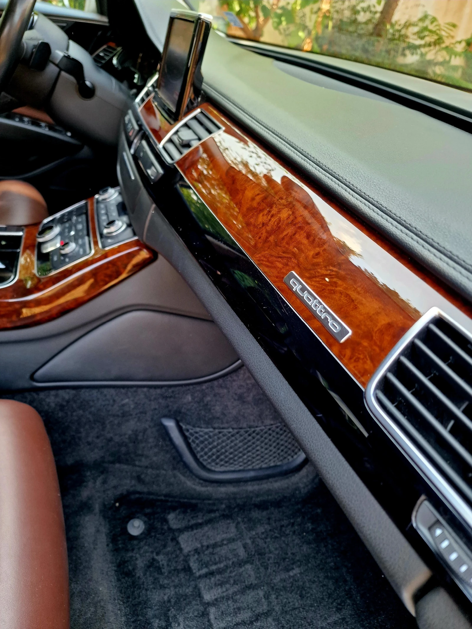 Audi A8, снимка 11 - Автомобили и джипове - 53747737