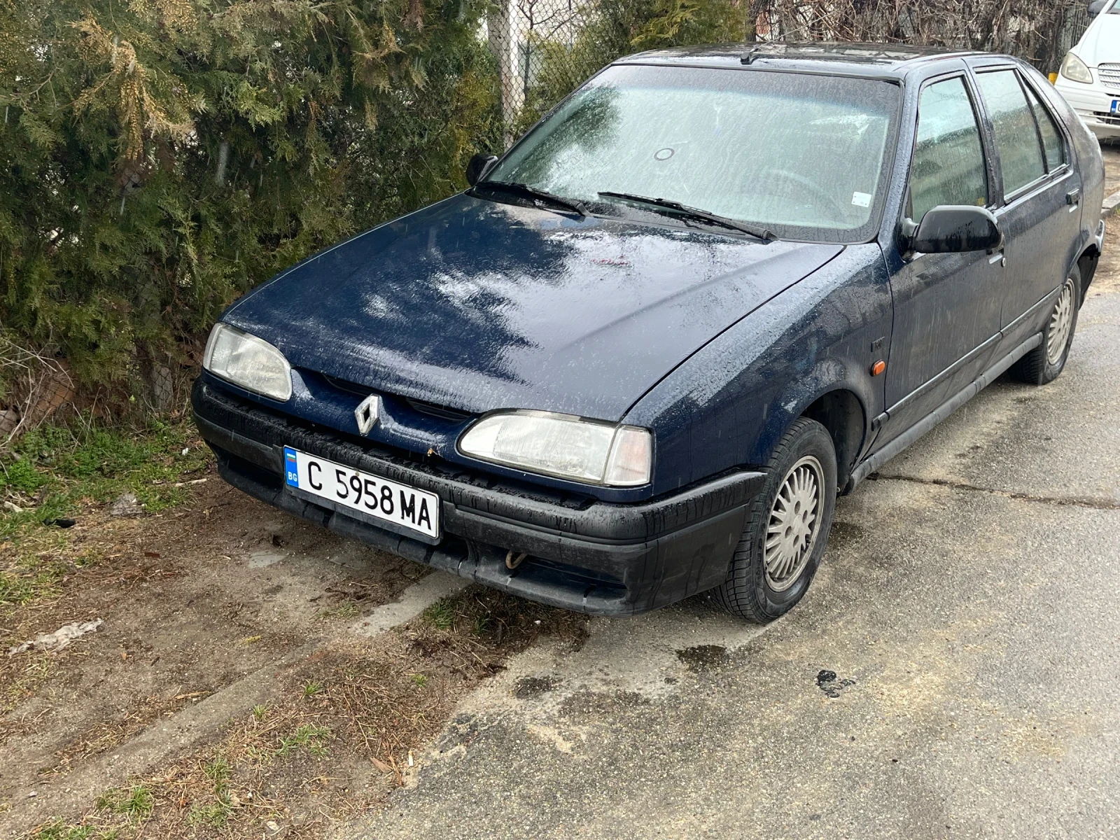 Renault 19