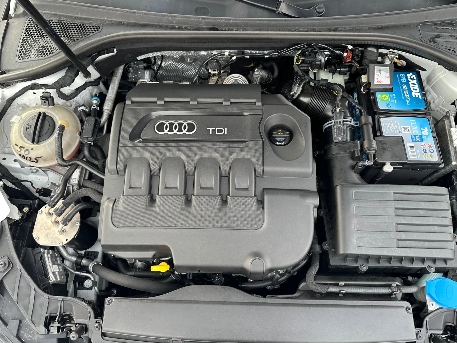 Audi A3 1.6TDI MATRIX , снимка 14 - Автомобили и джипове - 54175734
