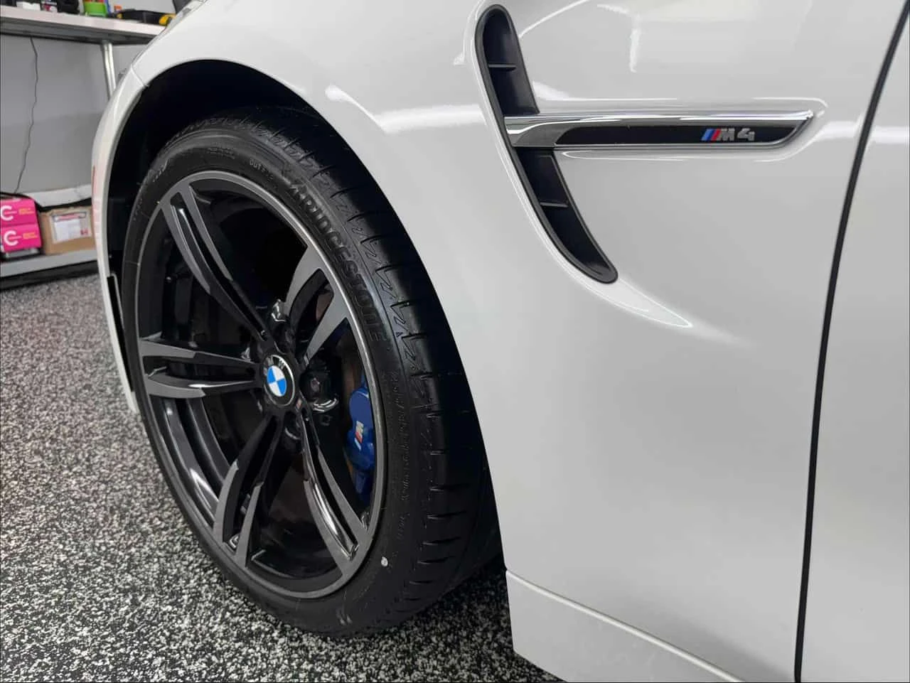 BMW M4 * Harman Kardon * Червен салон * Карбонов таван * , снимка 7 - Автомобили и джипове - 54242763