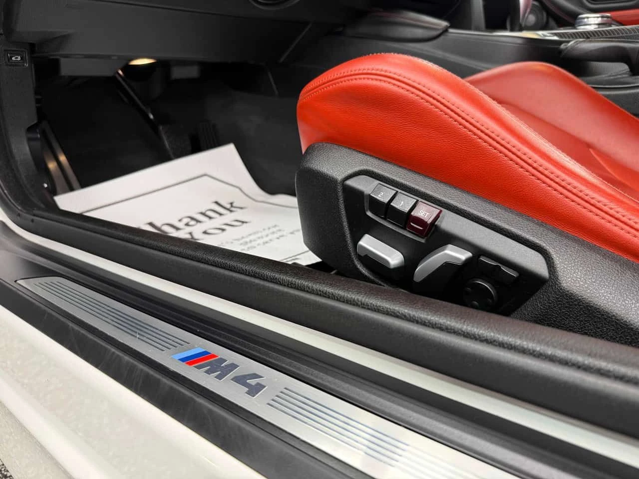 BMW M4 * Harman Kardon * Червен салон * Карбонов таван * , снимка 17 - Автомобили и джипове - 54242763