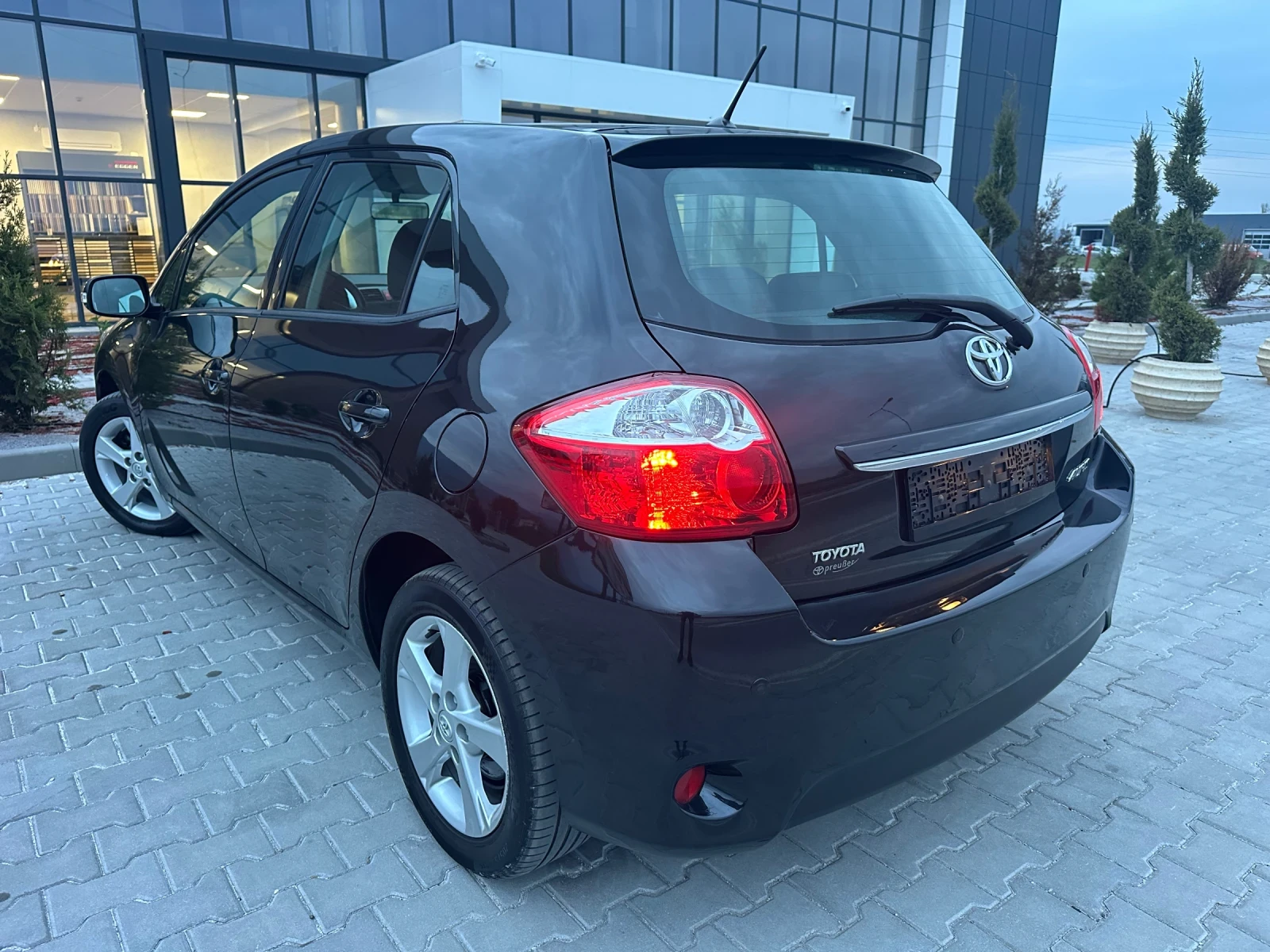 Toyota Auris 1.6Vvti/Facelift/Evro5/ГЕРМАНИЯ, снимка 11 - Автомобили и джипове - 54317821