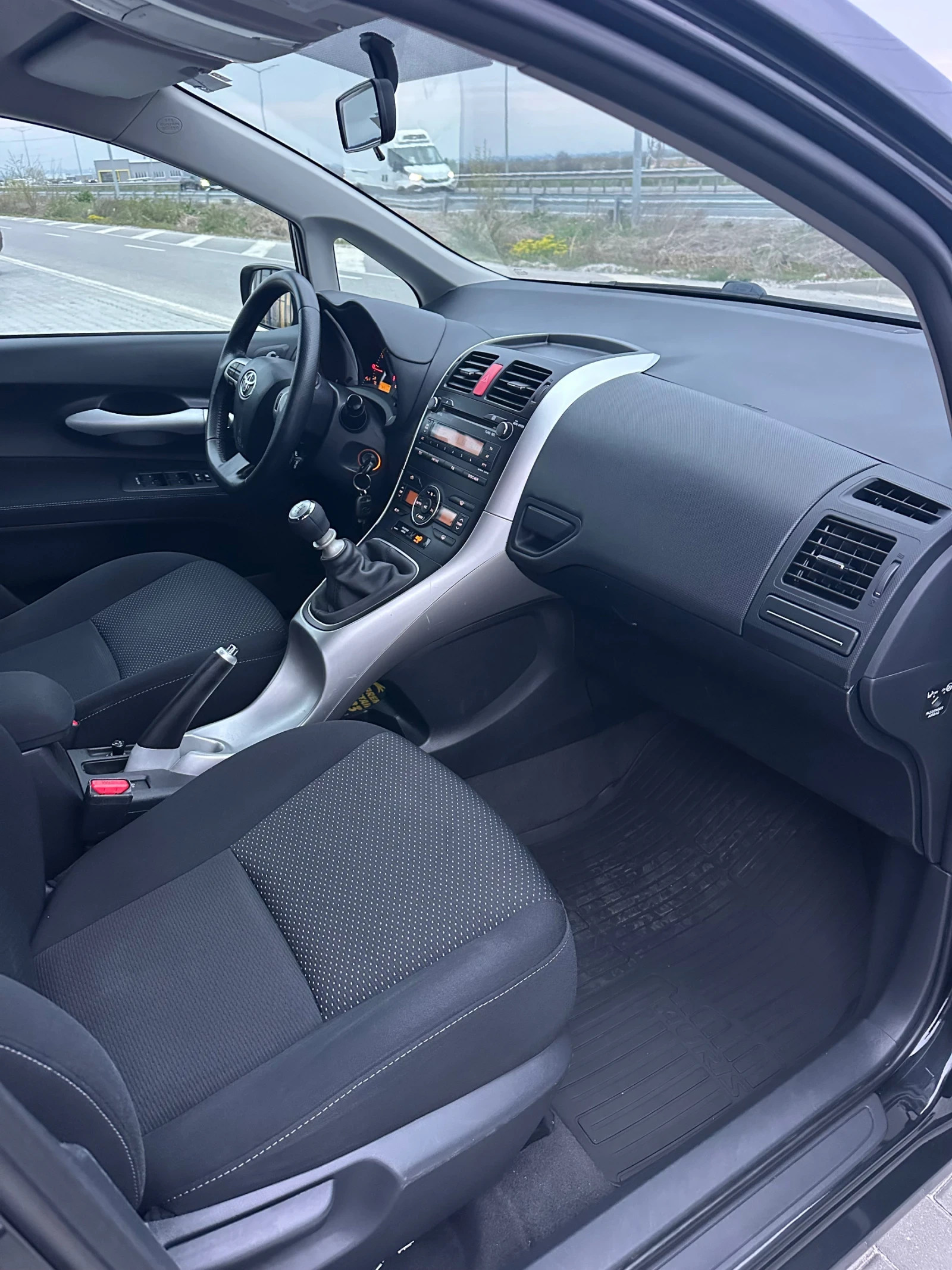 Toyota Auris 1.6Vvti/Facelift/Evro5/ГЕРМАНИЯ, снимка 4 - Автомобили и джипове - 54317821