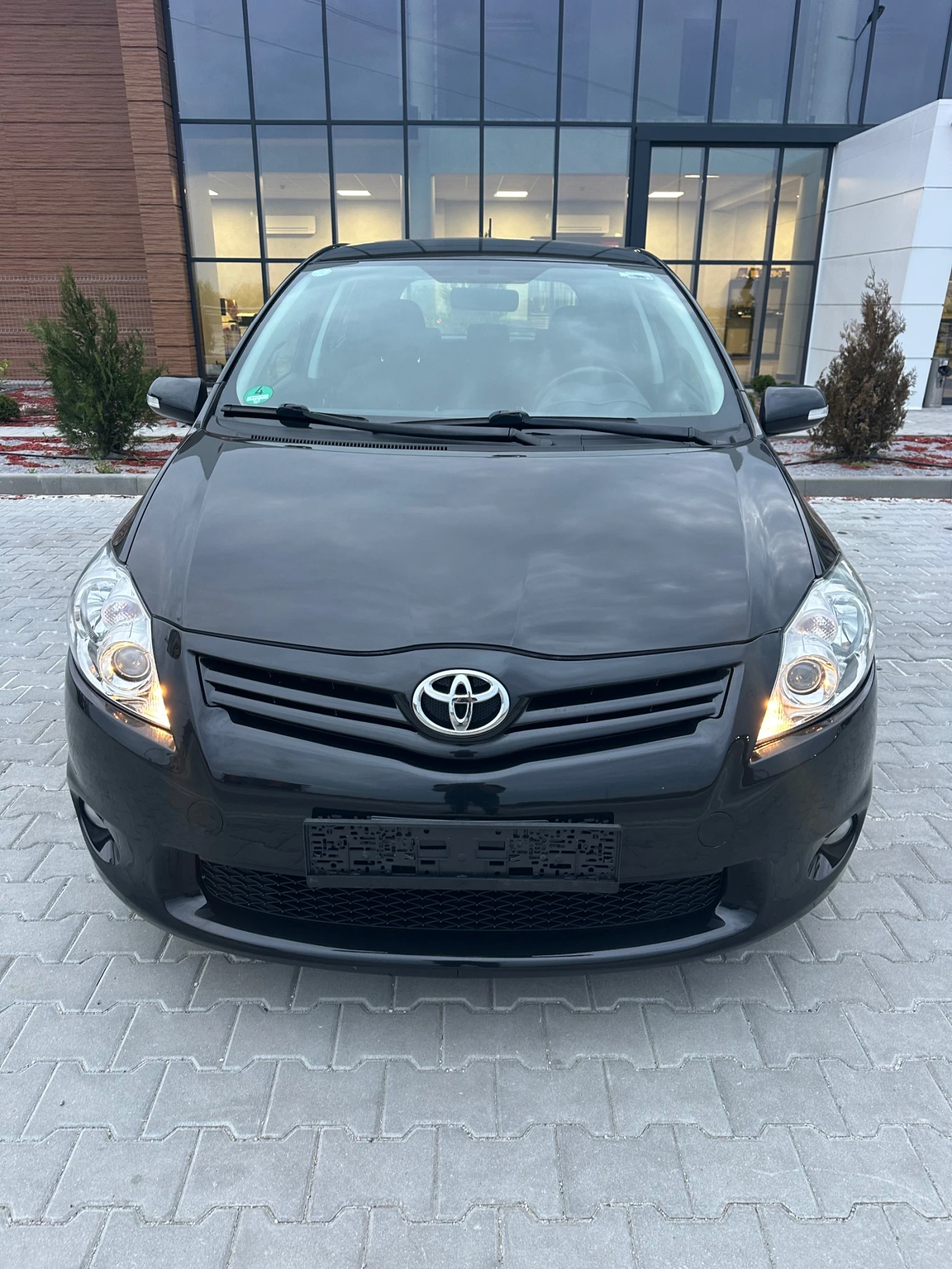 Toyota Auris 1.6Vvti/Facelift/Evro5/ГЕРМАНИЯ, снимка 3 - Автомобили и джипове - 54317821