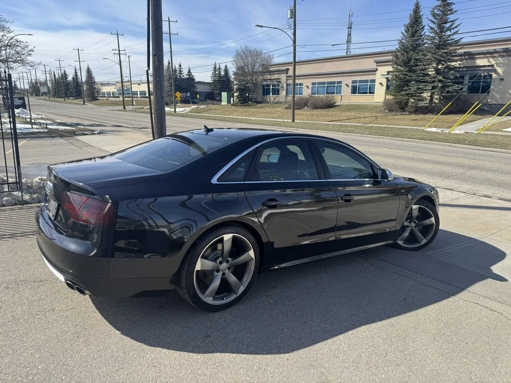 Audi S8 ПАМЕТ* 360 КАМЕРА* ОБДУХВАНЕ* ПОДГРЕВ, снимка 5 - Автомобили и джипове - 54336125