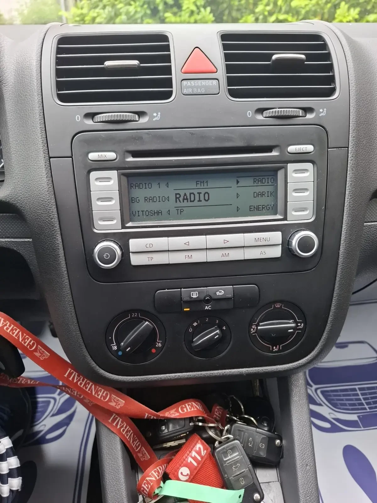 VW Golf 1.9TDI-105к.с.ОТЛИЧНА!!!, снимка 14 - Автомобили и джипове - 54962260