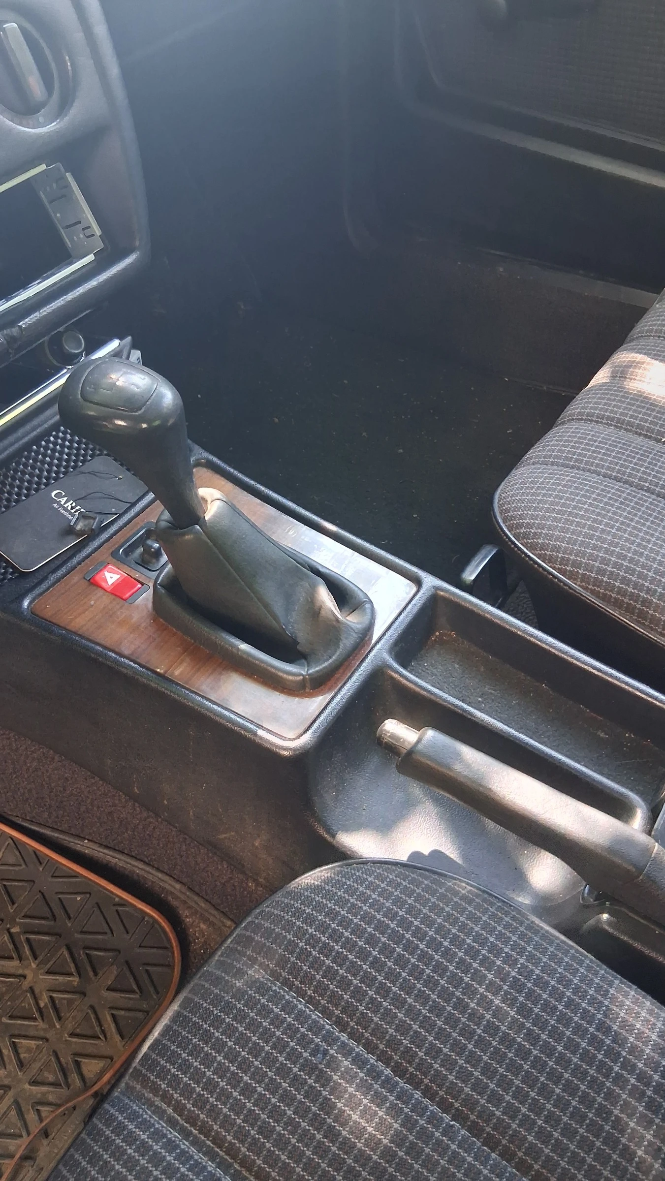 Mercedes-Benz 190, снимка 12 - Автомобили и джипове - 55310889
