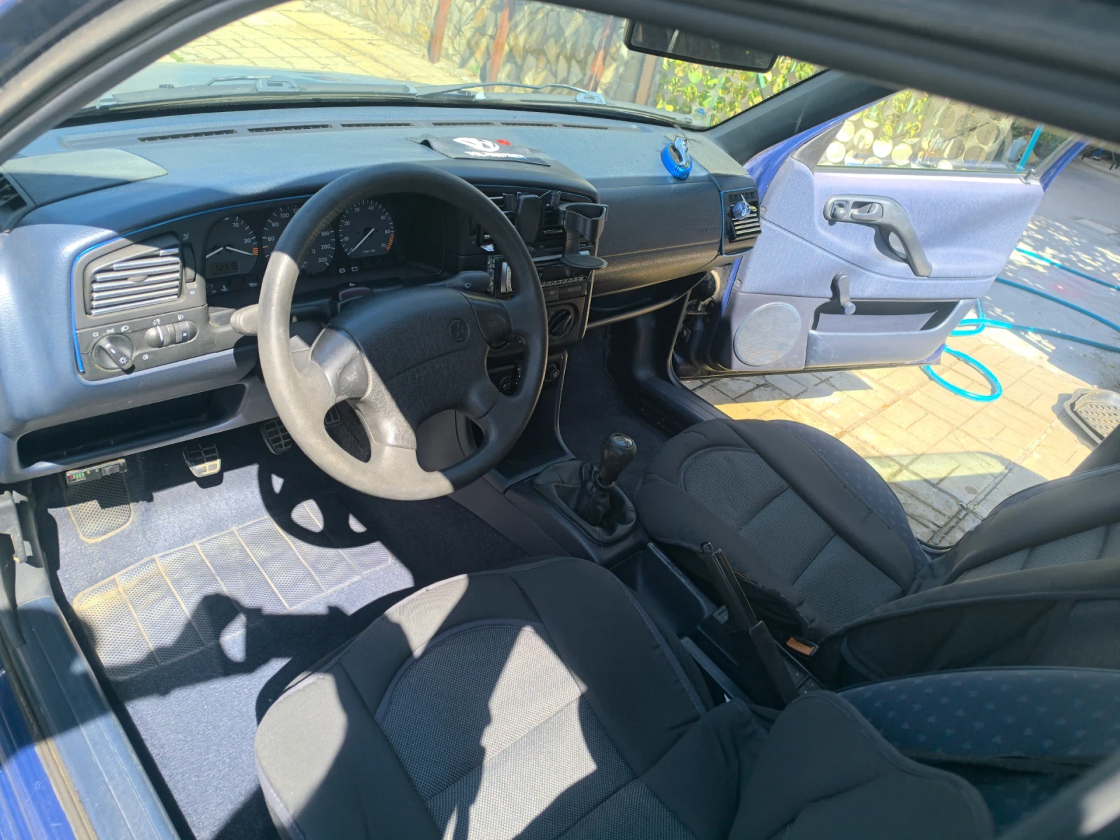 VW Passat 1.8 75�.�. ������ | Mobile.bg � ����������� 8