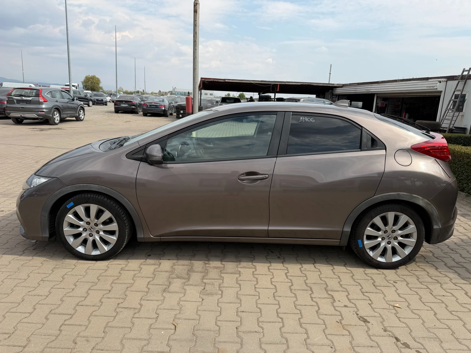 Honda Civic 2.2DTEC KAMERA EURO 5, снимка 9 - Автомобили и джипове - 56165880