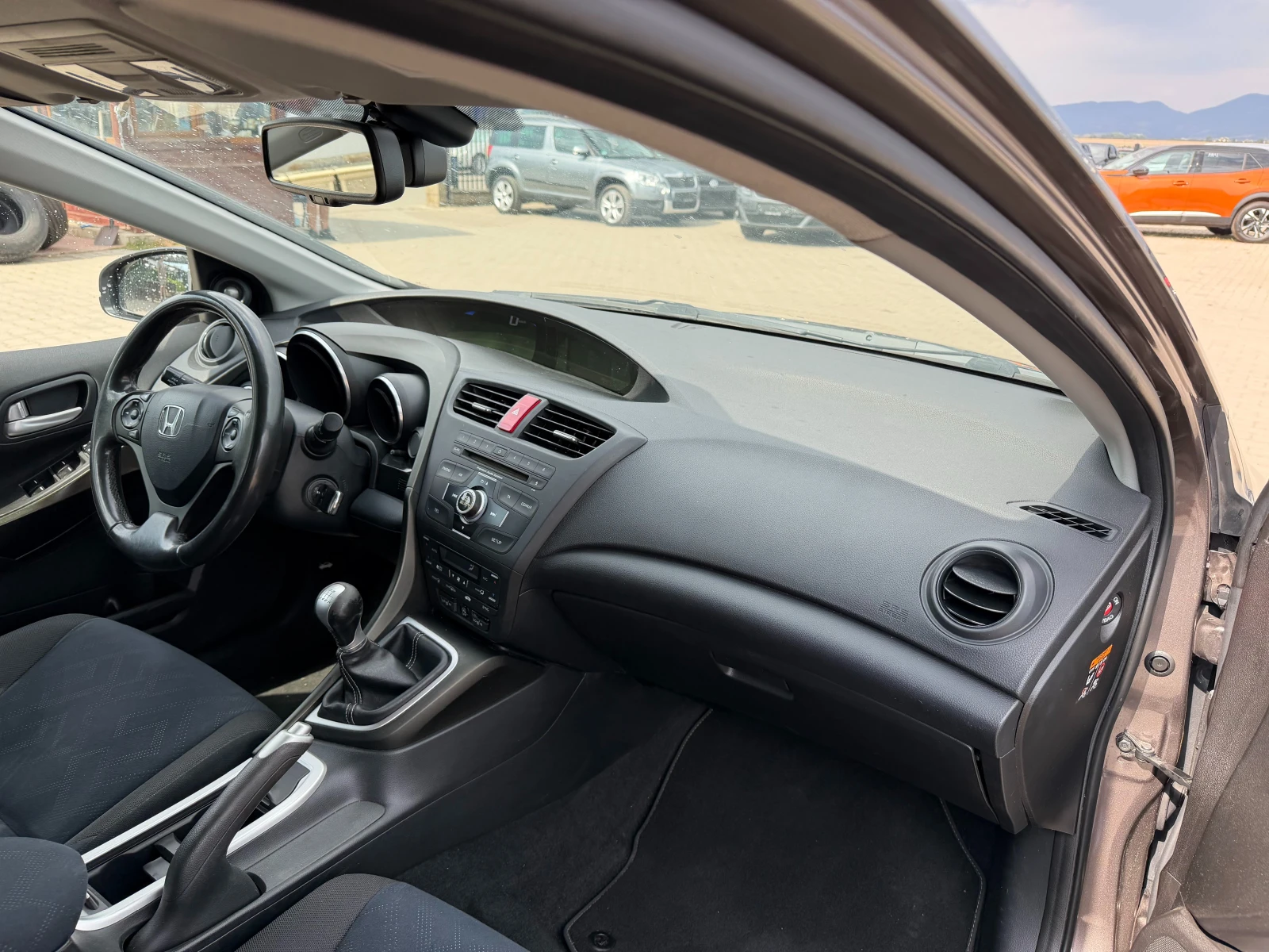Honda Civic 2.2DTEC KAMERA EURO 5, снимка 11 - Автомобили и джипове - 56165880