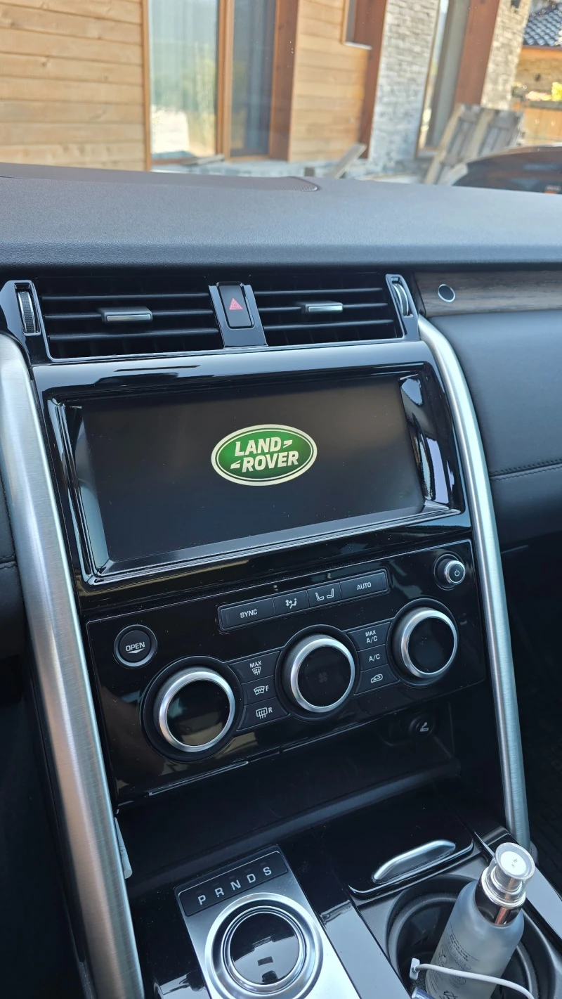 Land Rover Discovery HSE, снимка 8 - Автомобили и джипове - 52150158