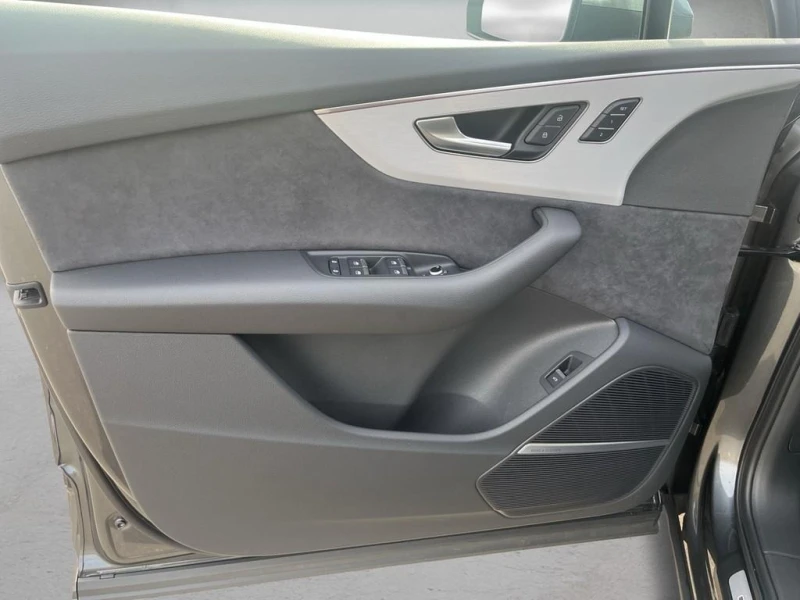 Audi Q7 55 TFSI/FACELIFT/S-LINE/S-SEATS/B&O/MATRIX/HEAD UP, снимка 6 - Автомобили и джипове - 51877346