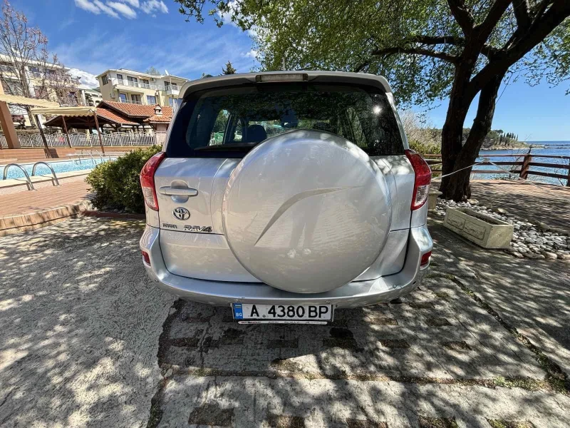 Toyota Rav4  2.2 D-4D CROSSOVER Toyota Rav 4, снимка 2 - Автомобили и джипове - 52432319