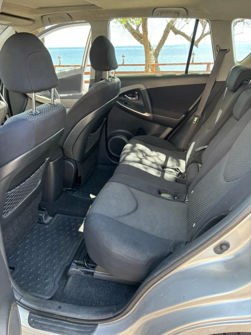 Toyota Rav4  2.2 D-4D CROSSOVER Toyota Rav 4, снимка 6 - Автомобили и джипове - 52432319