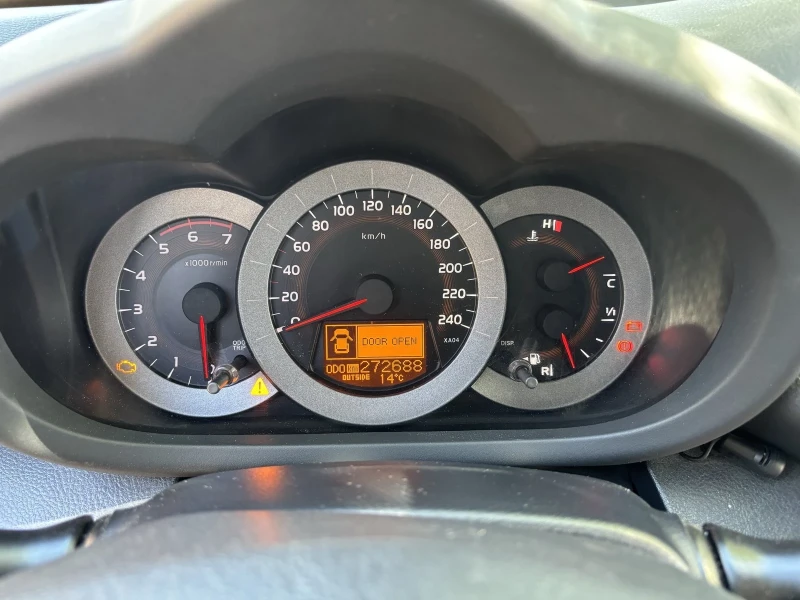 Toyota Rav4  2.2 D-4D CROSSOVER Toyota Rav 4, снимка 5 - Автомобили и джипове - 52432319