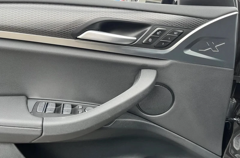 BMW X3 20d xDrive M Pack, снимка 8 - Автомобили и джипове - 53099978