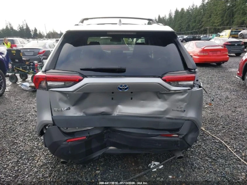 Toyota Rav4 HYBRID LE, снимка 15 - Автомобили и джипове - 53202845