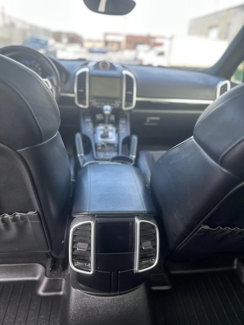 Porsche Cayenne * CARFAX* АВТО КРЕДИТ, снимка 12 - Автомобили и джипове - 53260083