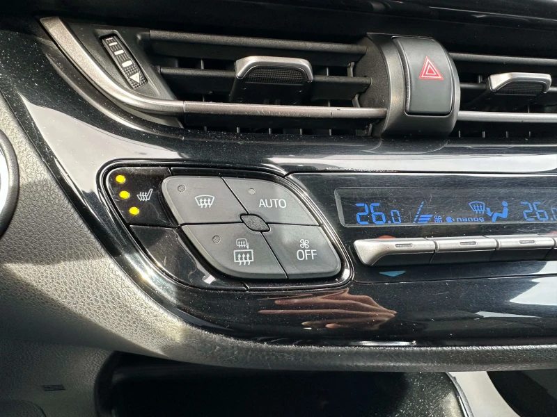 Toyota C-HR 1.8 Hybrid, Реални км, снимка 14 - Автомобили и джипове - 53559334