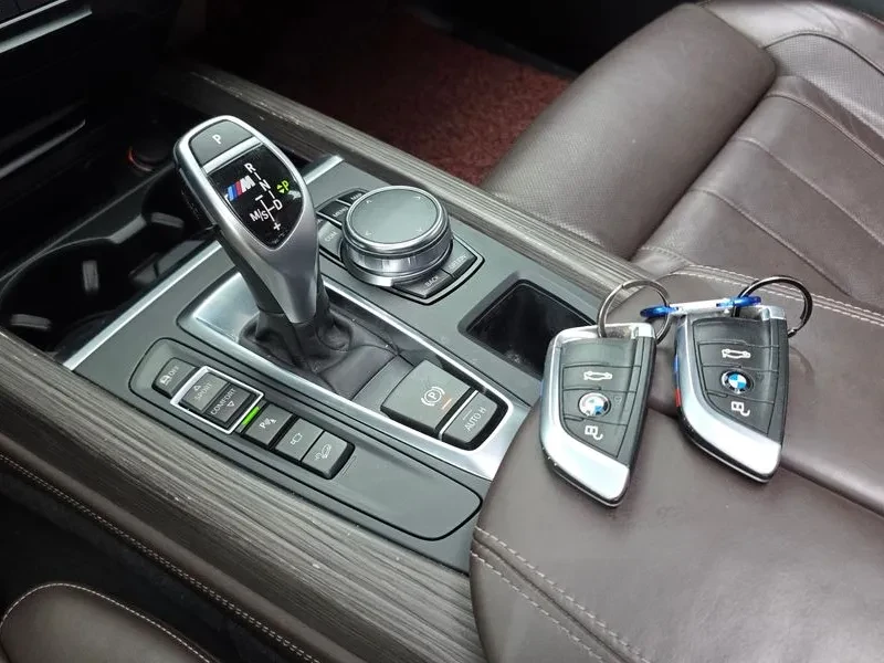 BMW X5 (F15) xDrive M50D, снимка 8 - Автомобили и джипове - 55202016