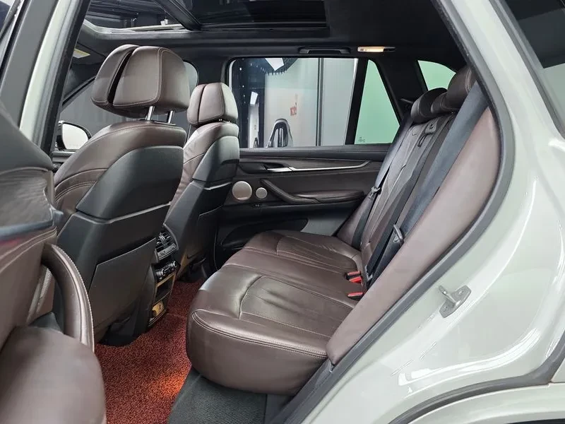 BMW X5 (F15) xDrive M50D, снимка 11 - Автомобили и джипове - 55202016