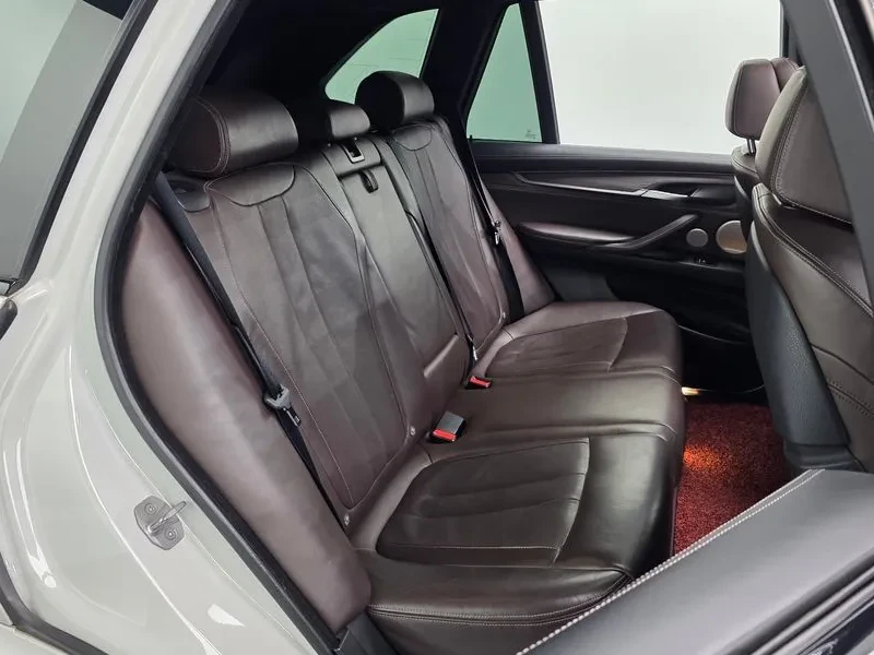 BMW X5 (F15) xDrive M50D, снимка 10 - Автомобили и джипове - 55202016
