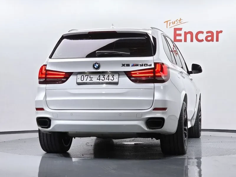 BMW X5 (F15) xDrive M50D, снимка 3 - Автомобили и джипове - 55202016