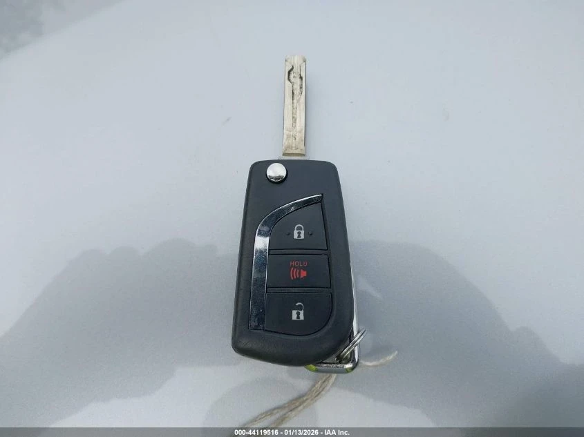 Toyota Rav4 HYBRID LE - изображение 10