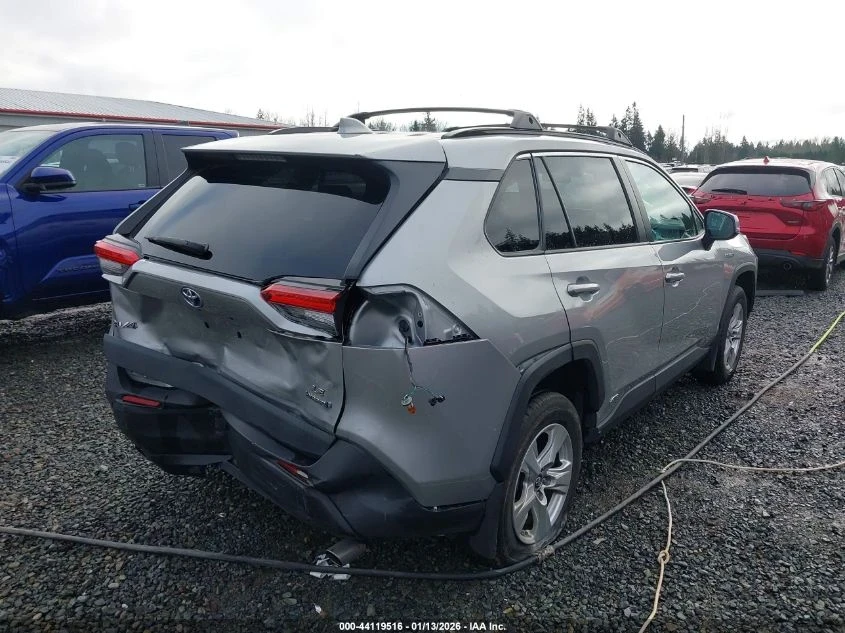 Toyota Rav4 HYBRID LE - изображение 4