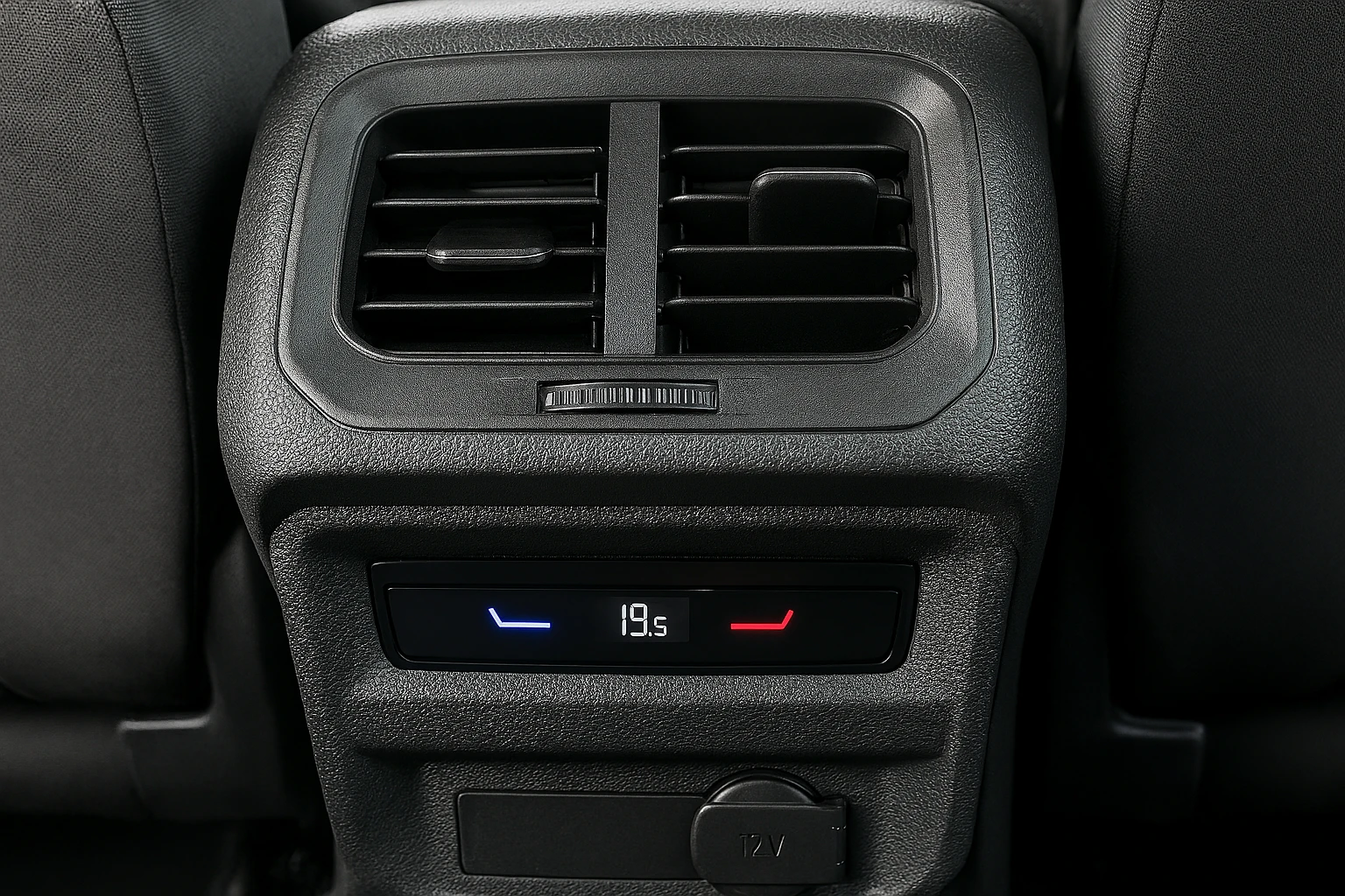 VW Tiguan 2.0 TDI | DSG7 | 4-Motion/В ГАРАНЦИЯ, снимка 5 - Автомобили и джипове - 54024354