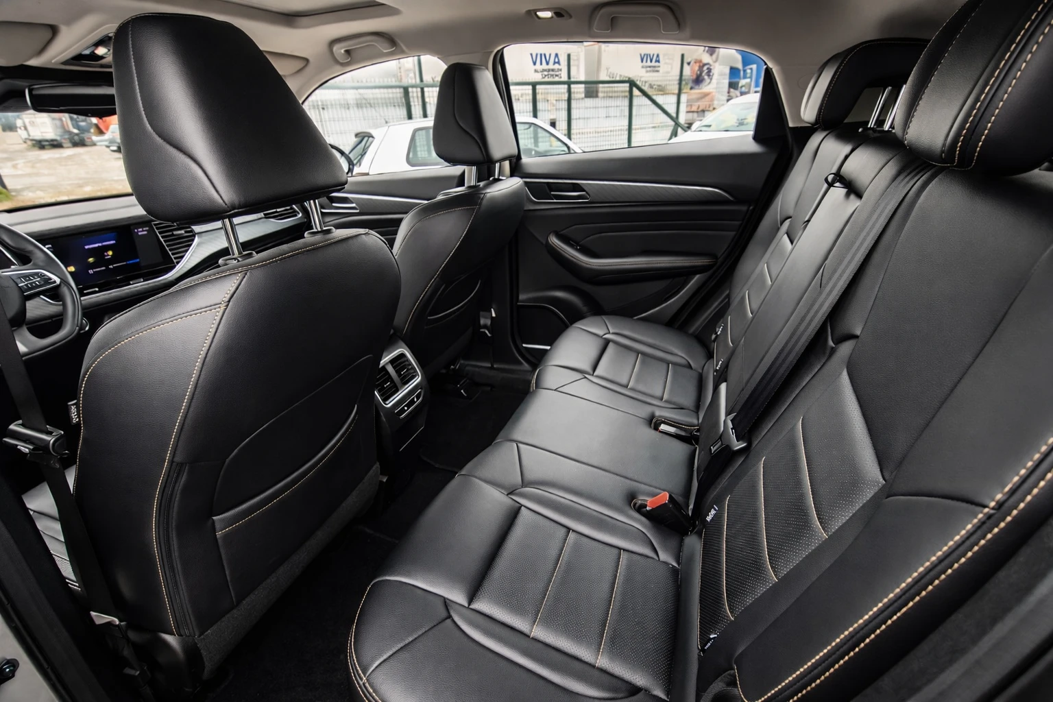 Haval F7x 2.0 GDIT турбо, снимка 8 - Автомобили и джипове - 54255785