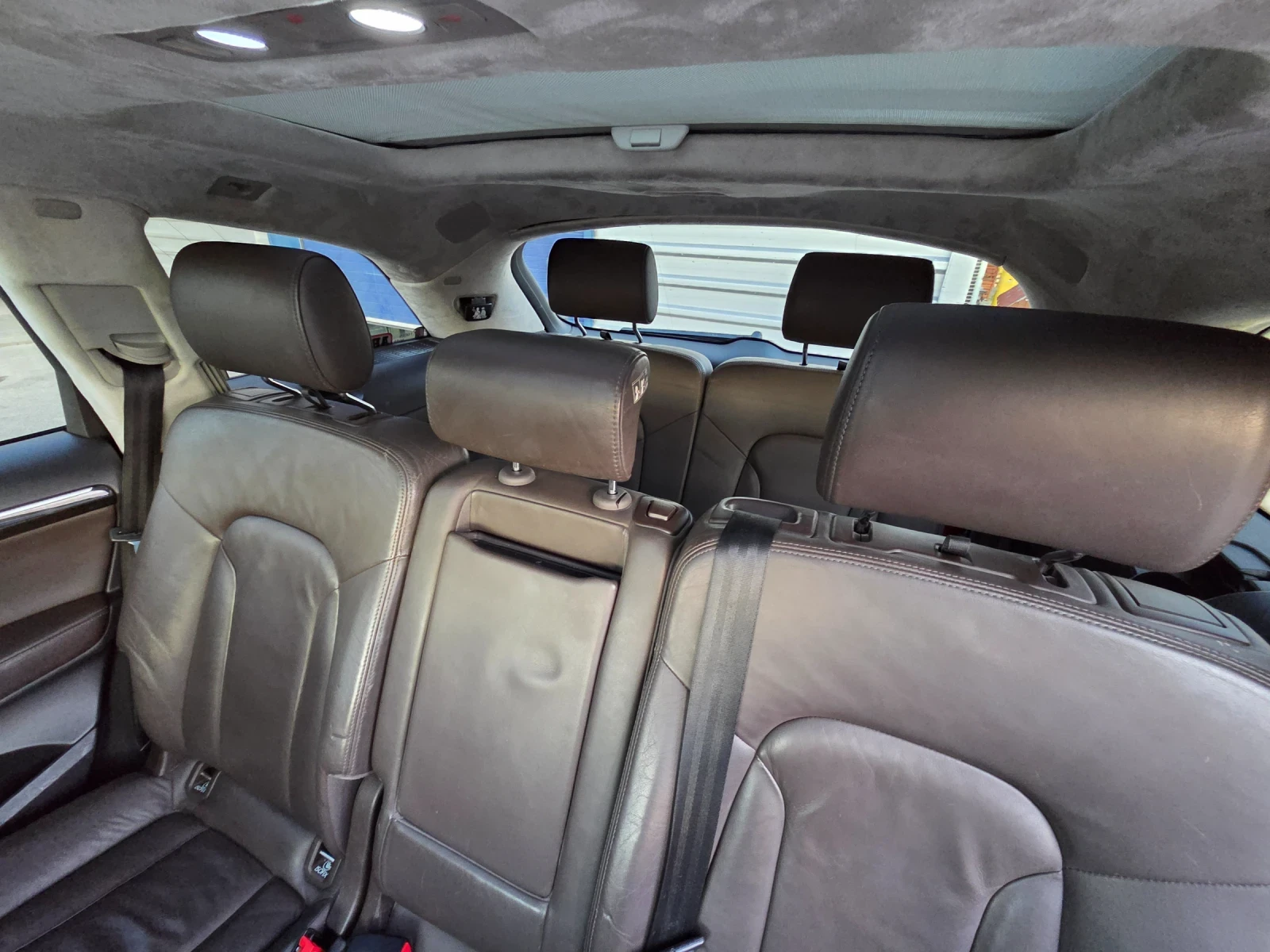 Audi Q7 3.0 TDI 7местна ФОЛИРАНА., снимка 14 - Автомобили и джипове - 55449913