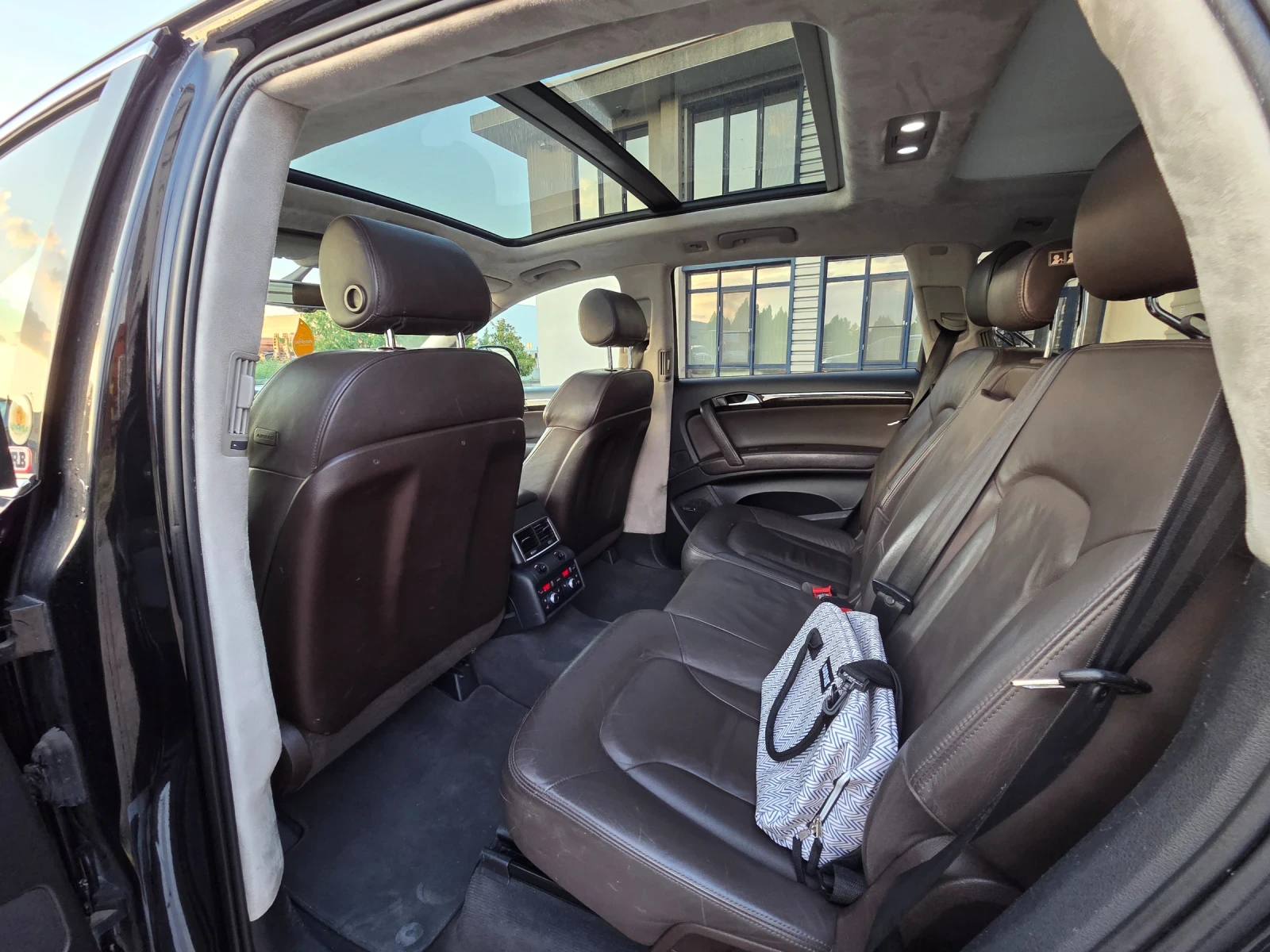 Audi Q7 3.0 TDI 7местна ФОЛИРАНА., снимка 10 - Автомобили и джипове - 55449913