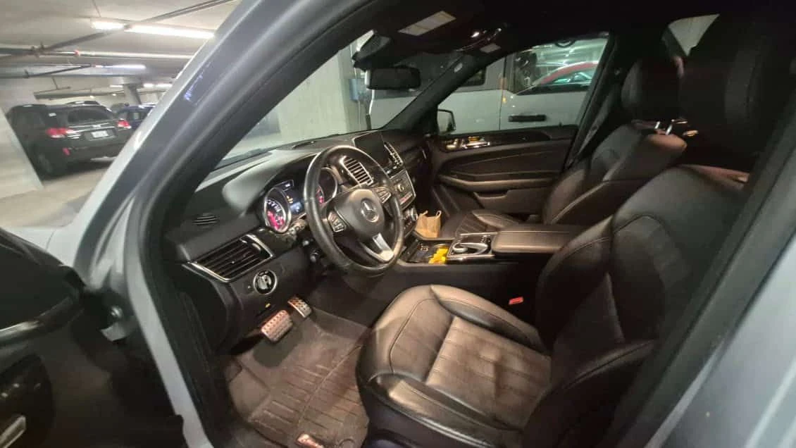 Mercedes-Benz GLE 400 * CARFAX * ОПЦИЯ ЗА ФИНАНСИРАНЕ, снимка 16 - Автомобили и джипове - 55468490