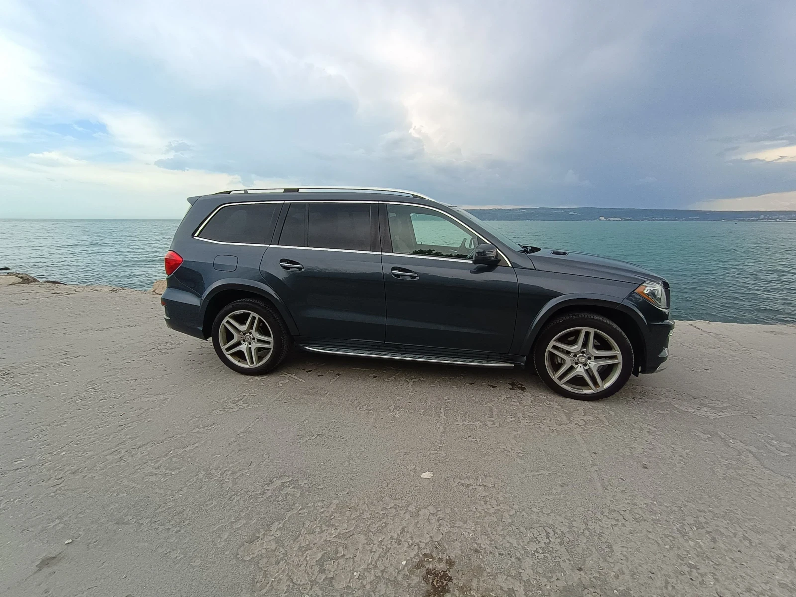 Mercedes-Benz GL 550 AMG, снимка 10 - Автомобили и джипове - 55830027