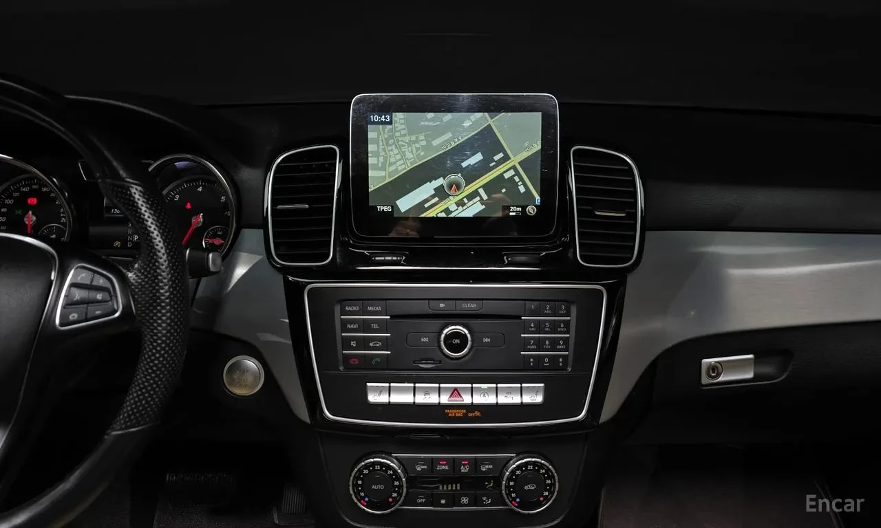 Mercedes-Benz GLE 350 * 4MATIC * АВТОКРЕДИТ БЕЗ ПЪРВОНАЧАЛНА ВНОСКА, снимка 13 - Автомобили и джипове - 55950542