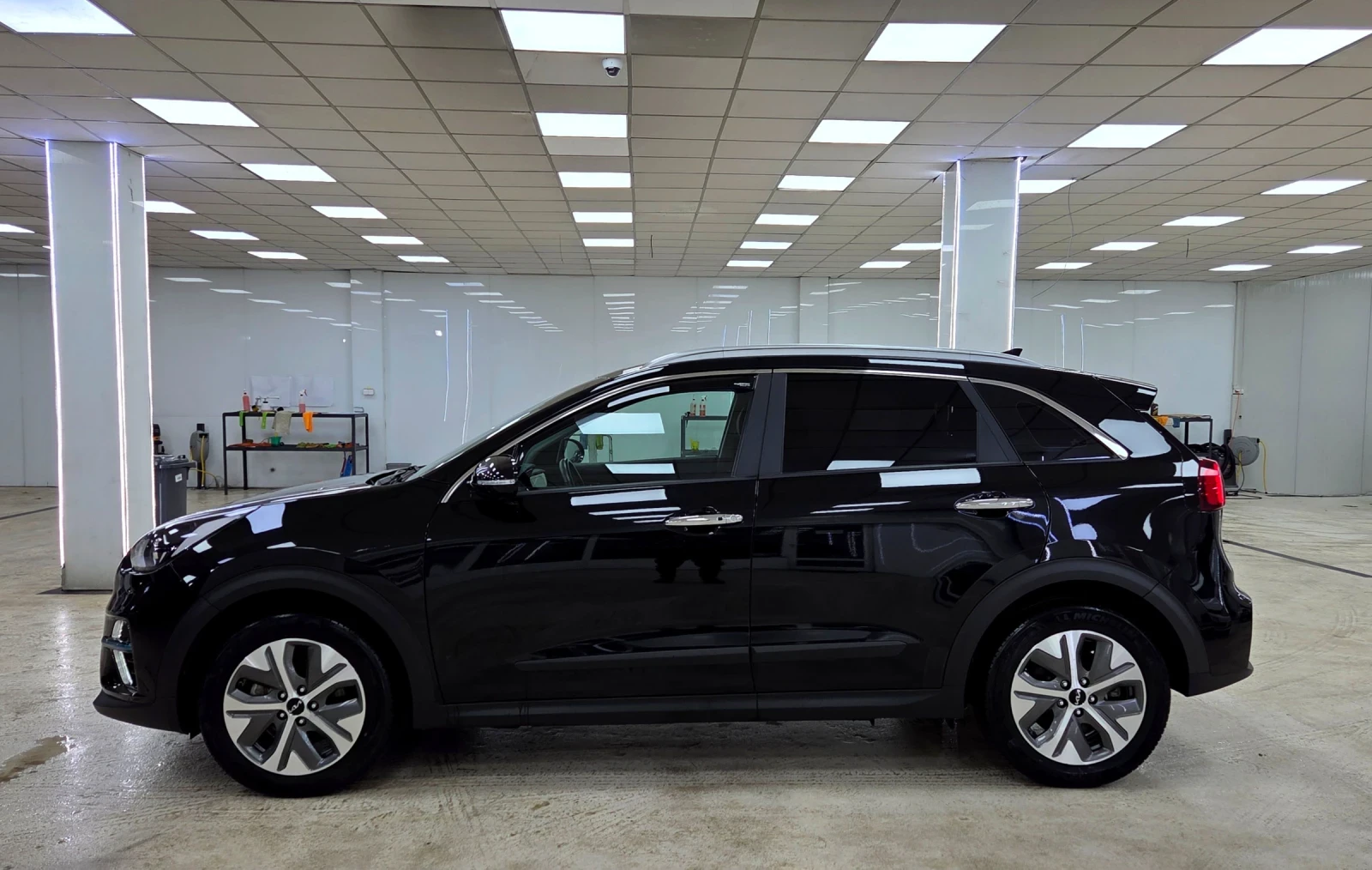 Kia Niro В гаранция/Сервизна КНИЖКА, снимка 5 - Автомобили и джипове - 56223883