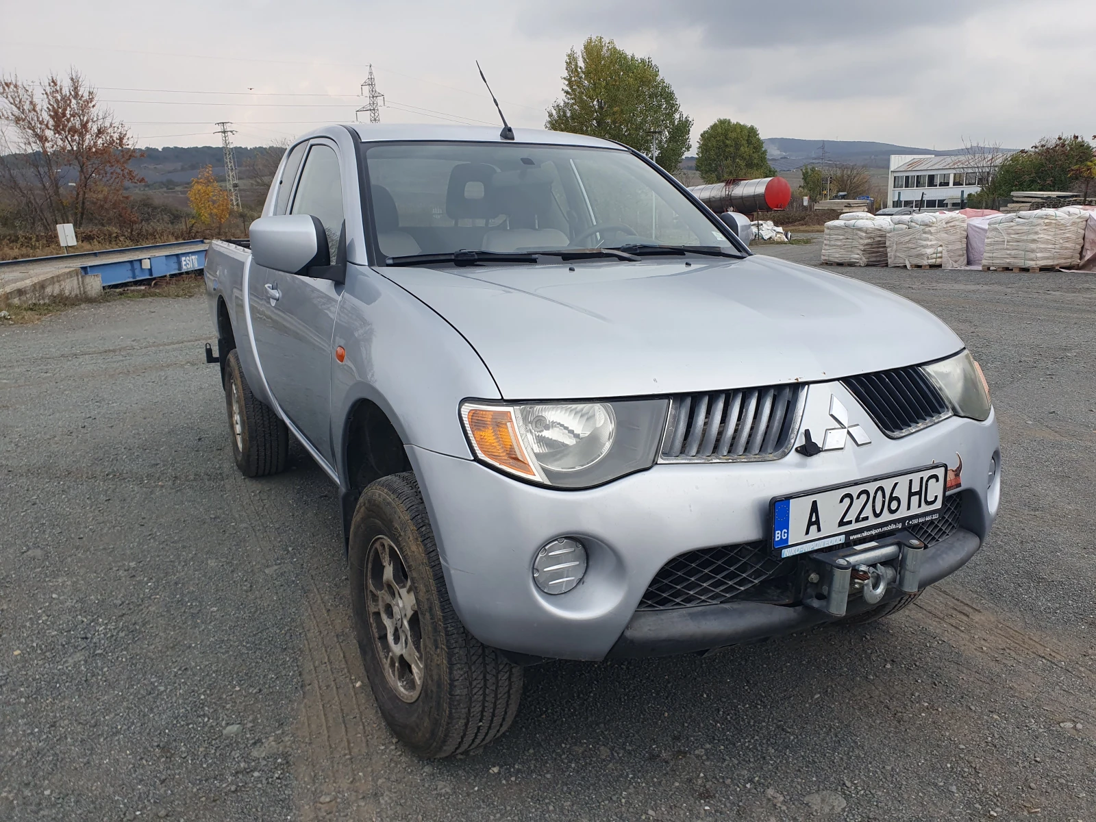 Mitsubishi L200, снимка 10 - Автомобили и джипове - 56657268