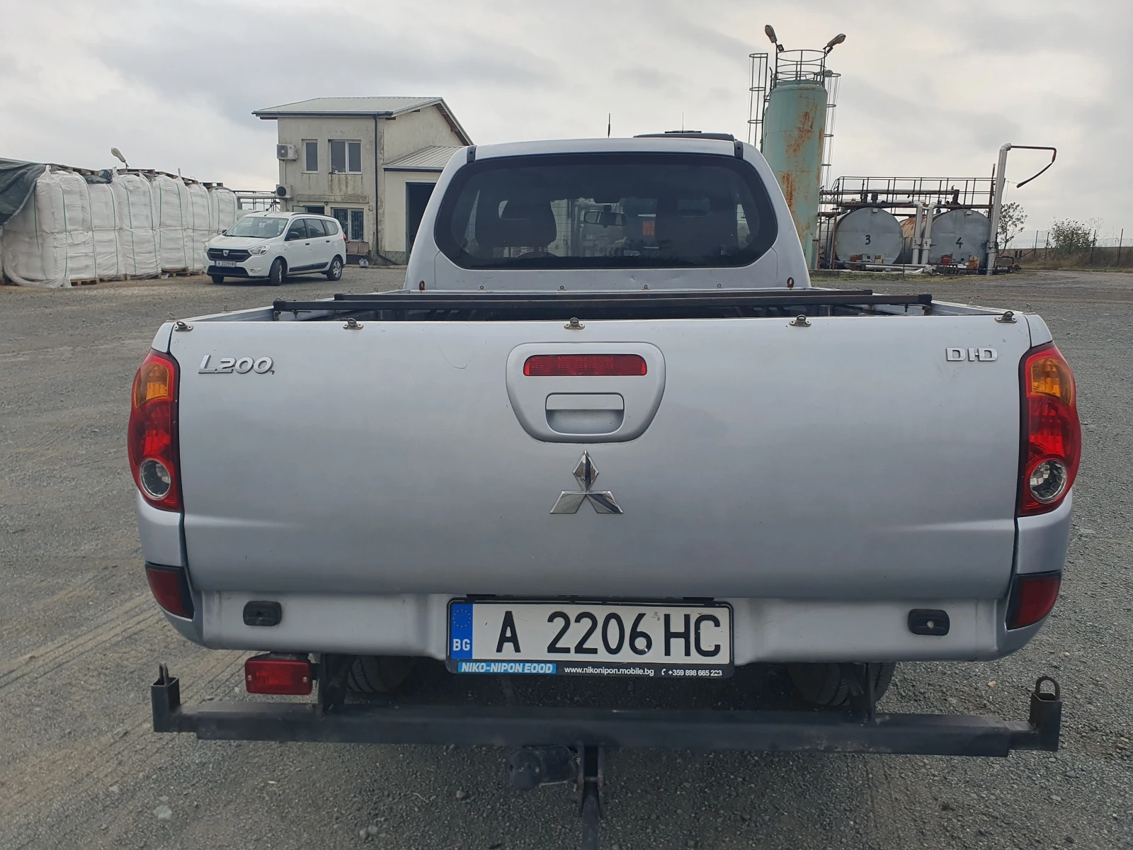 Mitsubishi L200, снимка 11 - Автомобили и джипове - 56657268