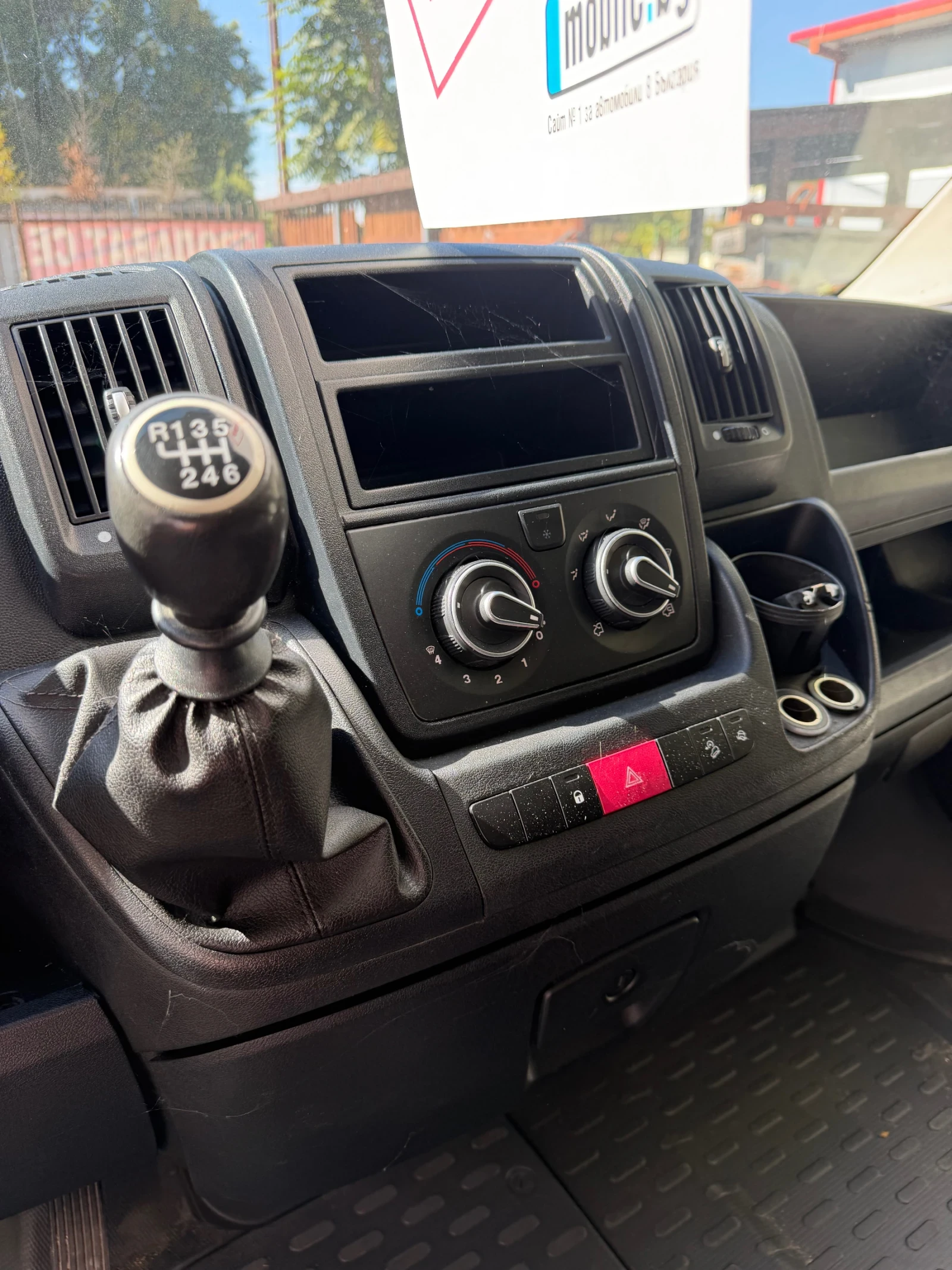 Peugeot Boxer 2.2 150кс., снимка 5 - Бусове и автобуси - 56559531