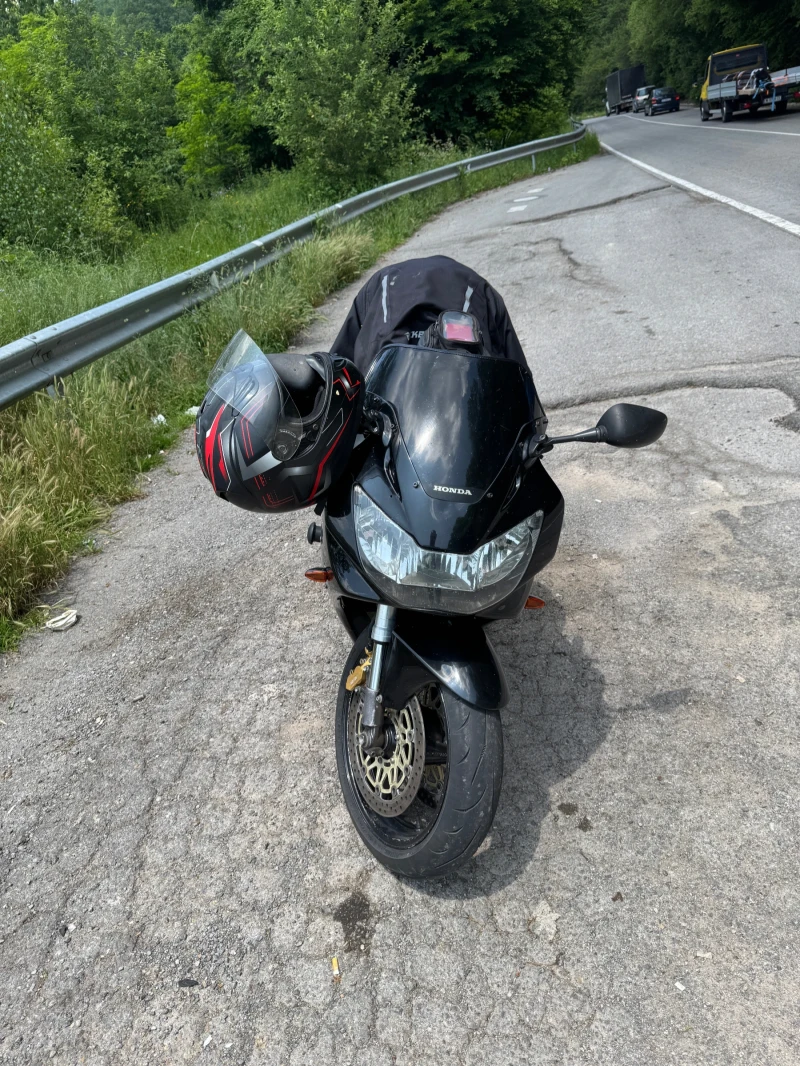 Honda Cbr 929 rr, снимка 2 - Мотоциклети и мототехника - 53382808