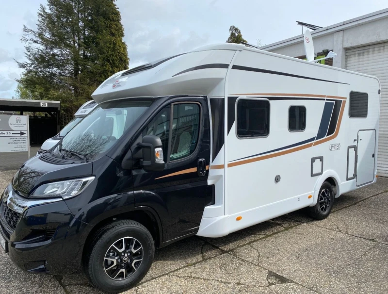 Кемпер Burstner Т729G, снимка 2 - Каравани и кемпери - 53380547