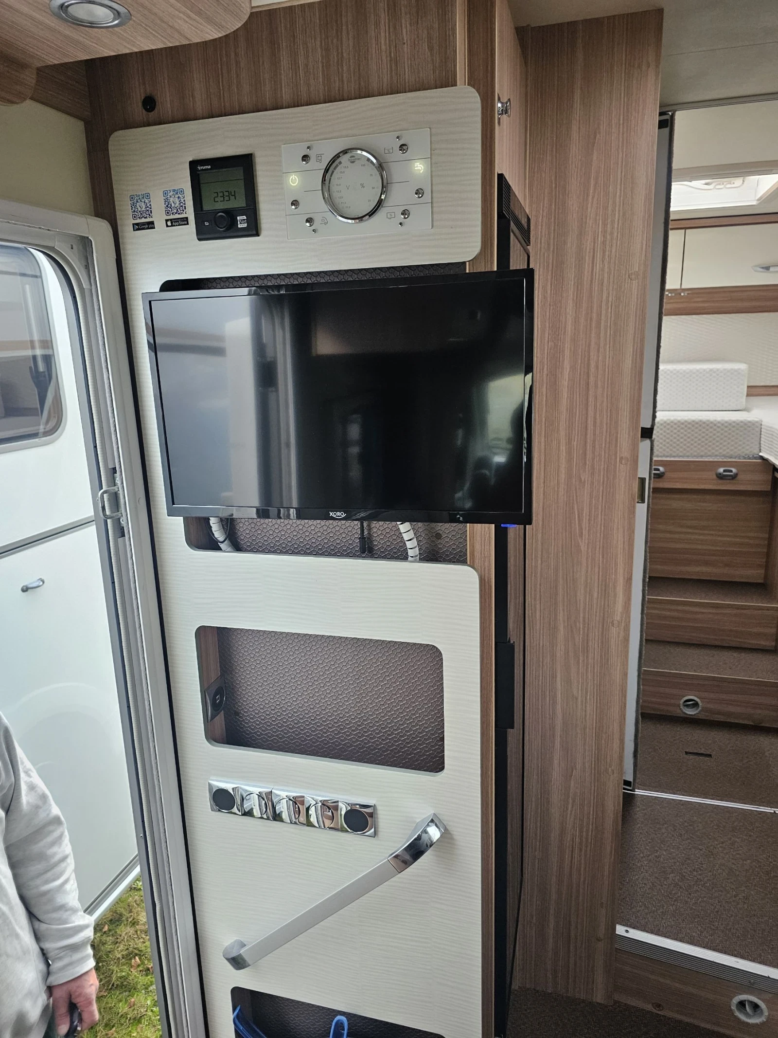 ������ Burstner �729G | Mobile.bg � ����������� 15