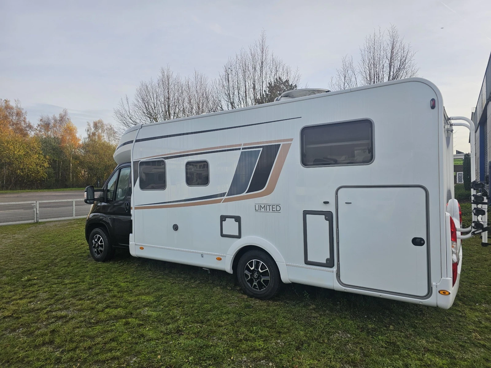 Кемпер Burstner Т729G - изображение 3