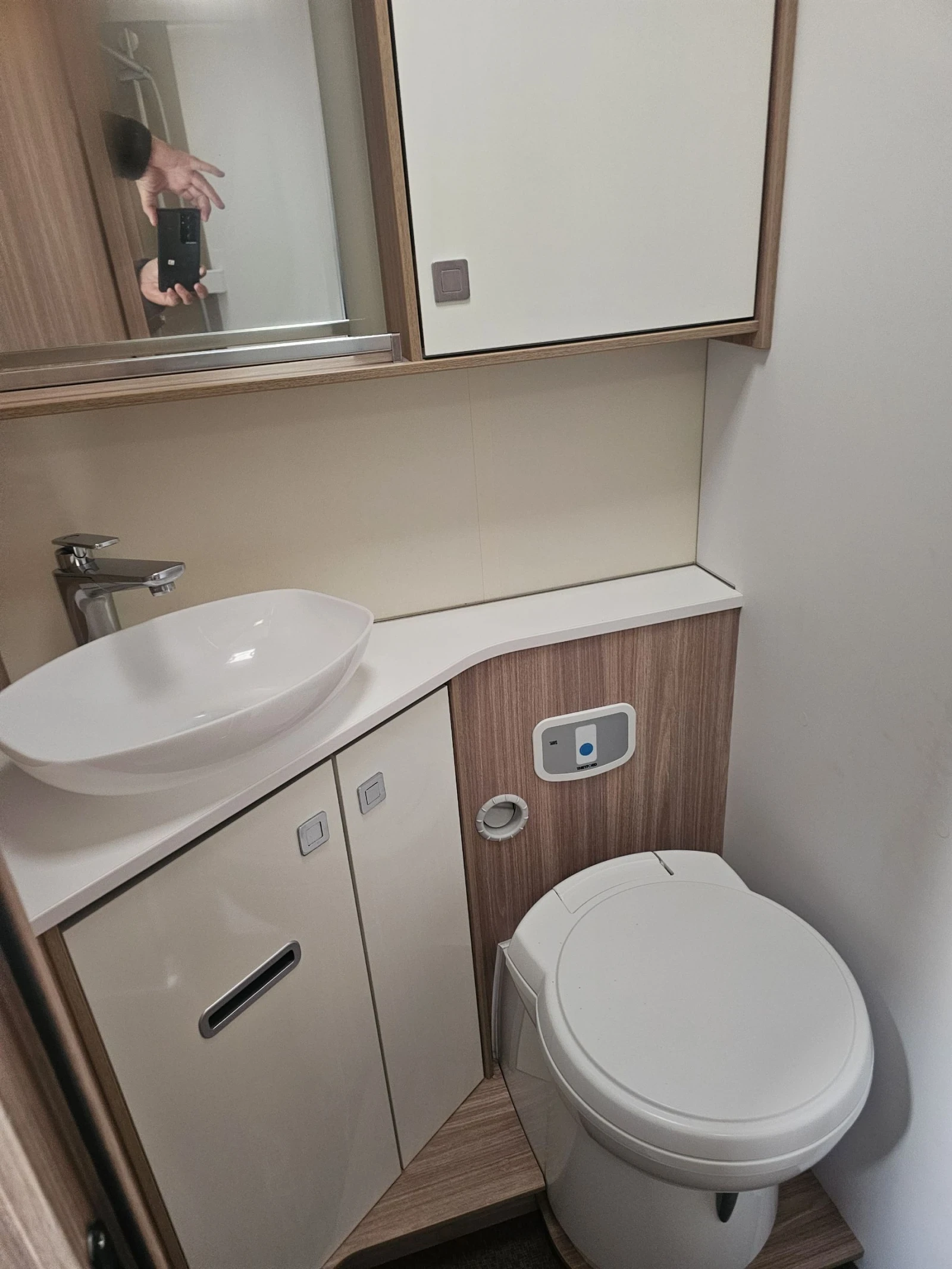 ������ Burstner �729G | Mobile.bg � ����������� 12