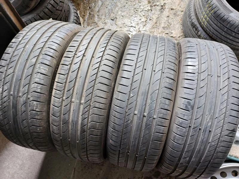 Гуми Летни 225/45R19, снимка 1 - Гуми и джанти - 36665004