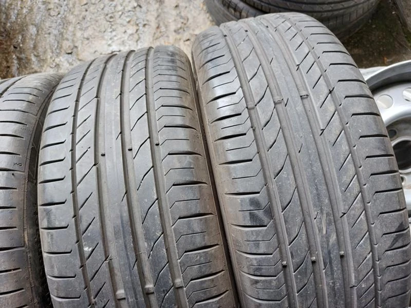 Гуми Летни 225/45R19, снимка 3 - Гуми и джанти - 36665004