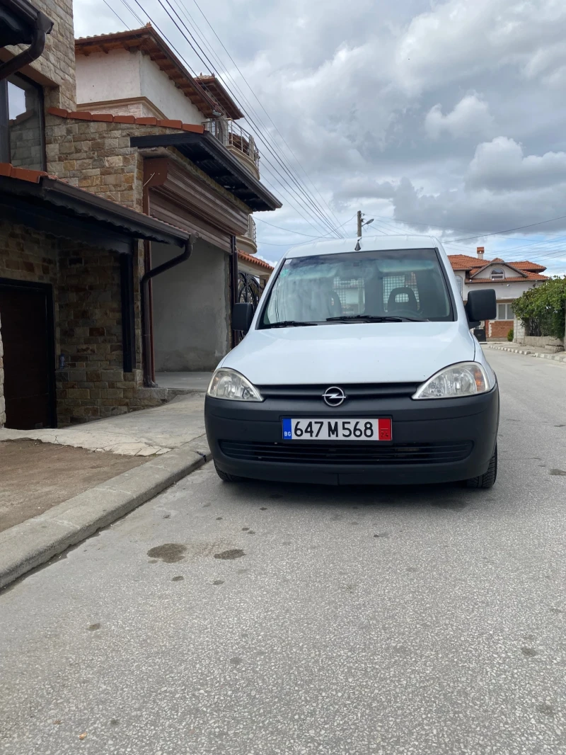 Opel Combo, снимка 1 - Автомобили и джипове - 47204736